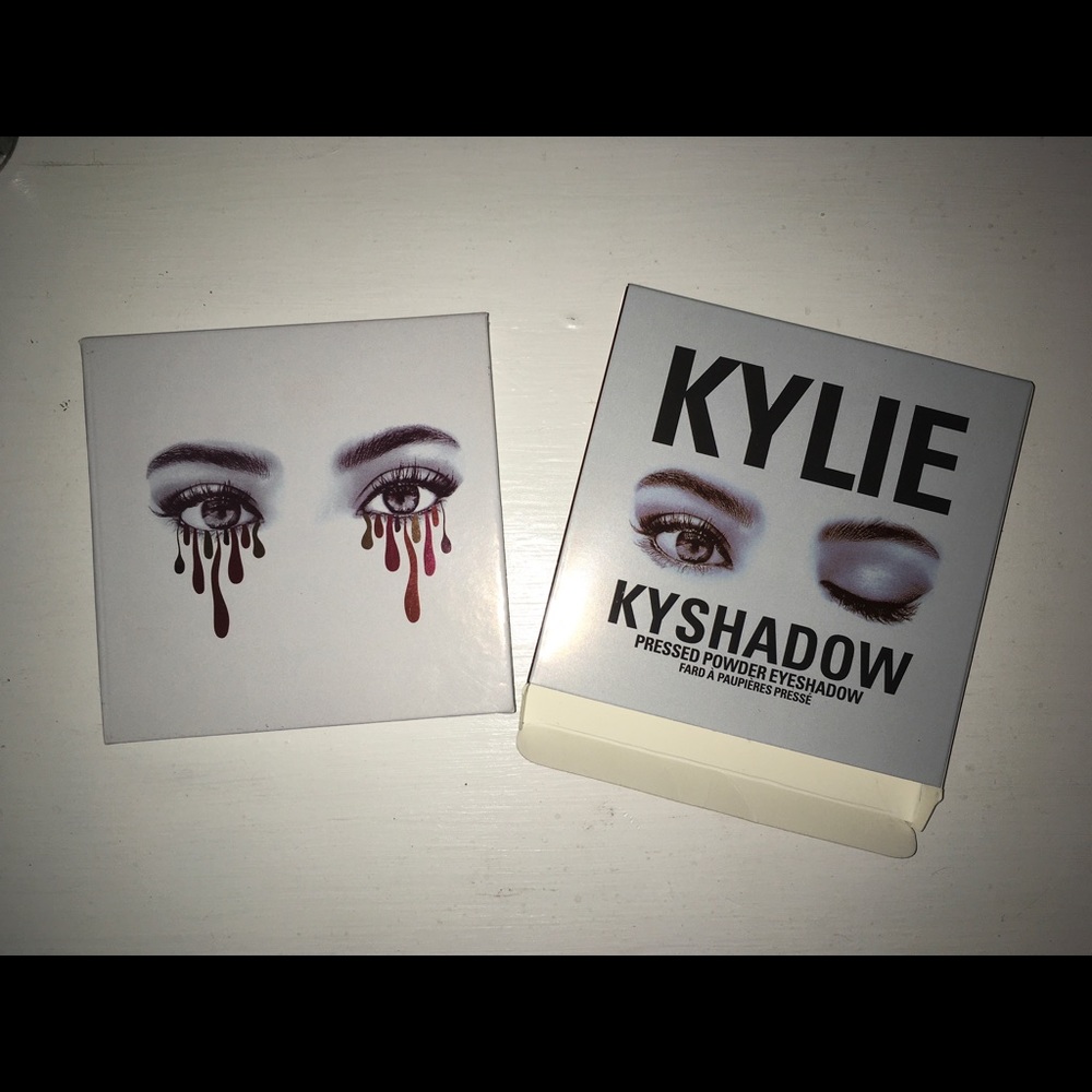 Kylie Burgundy Pallet